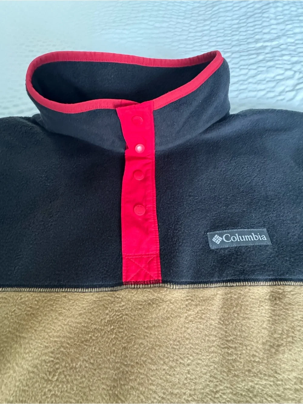 Columbia Men’s Black & Brown Fleece Zip-Up with Red Trim
